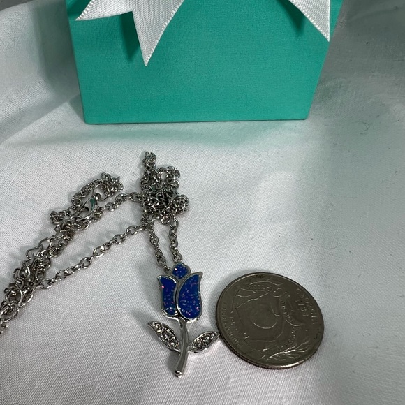 Blue Glitter Sparkle Tulip Flower Floral Necklace Deadstock NEW Minimalist - Picture 8 of 8